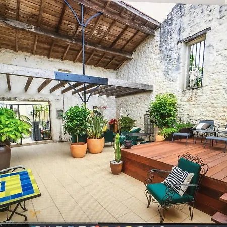 La Maison Blanche A *
